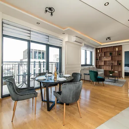 Luxury In Waterfront With Views Belgrado
