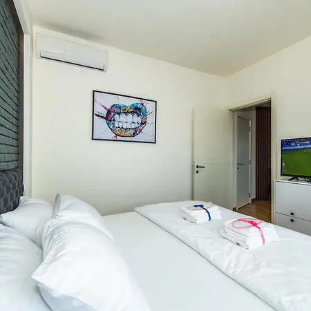 Luxury In Waterfront With Views Appartement